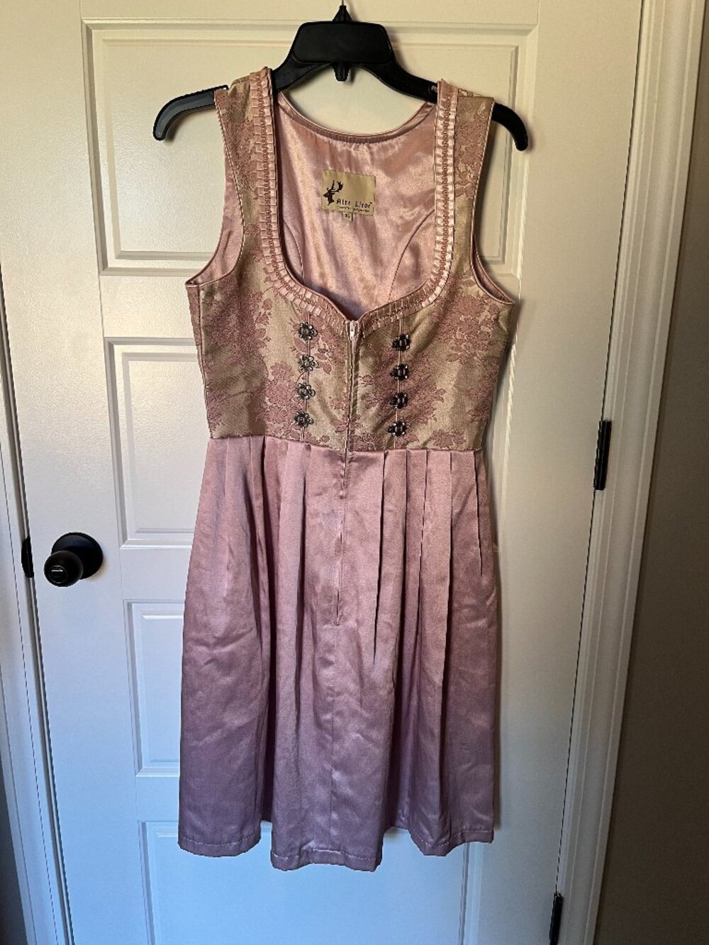 Alte Liebe German dirndl Oktoberfest Dress Pink Floral Size 36